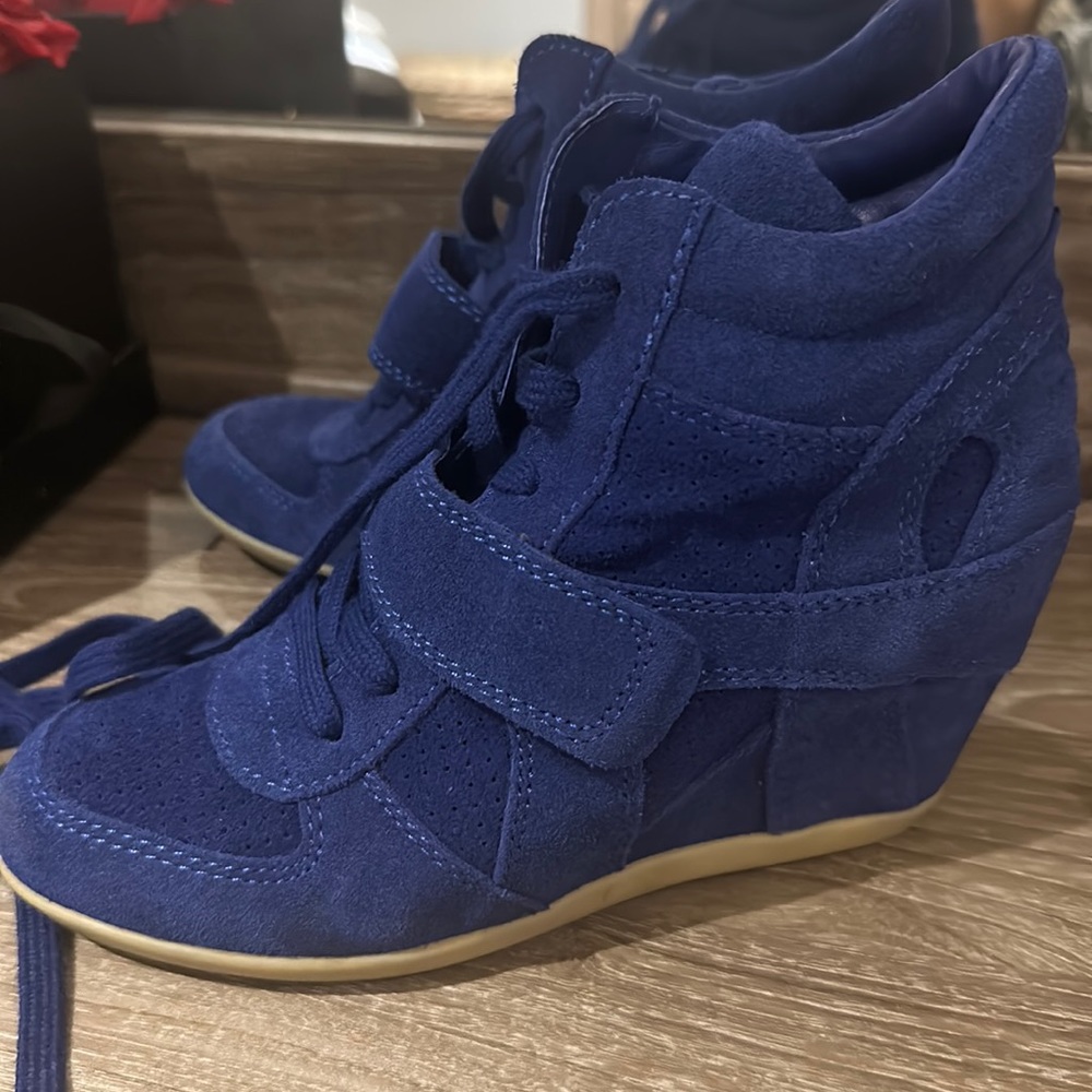 Women’s Ash Suede Wedge Sneaker